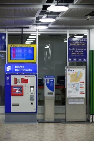 Genewa_lotnisko_automat