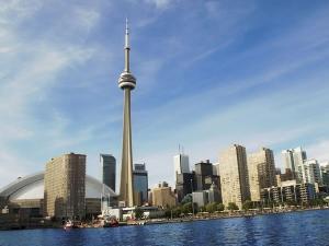widok na Toronto i wieżę CN